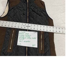 Ci Sono brown vest with hood and zipper pockets. Size women Large. SKU674